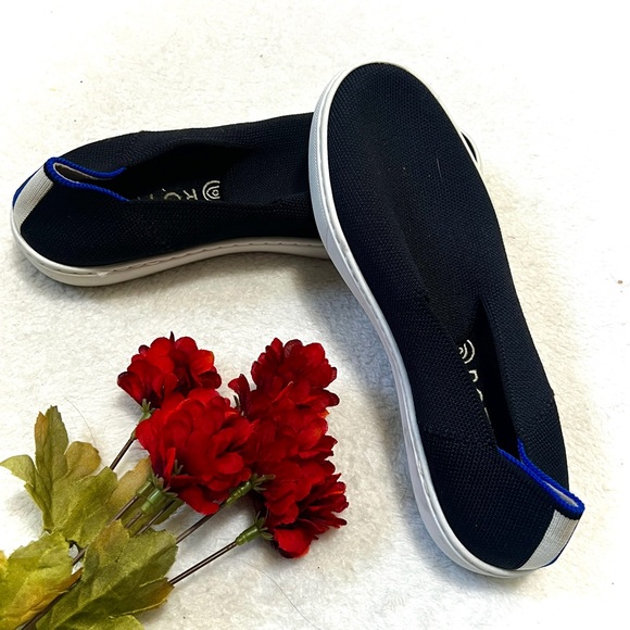 Rothy's Black/White The Original Slip-On Sneaker - Size 7 - Picture 1 of 8